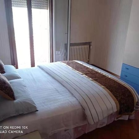 ميستر Cozy Room With Queen Bed 温馨双人大房间 المظهر الخارجي الصورة