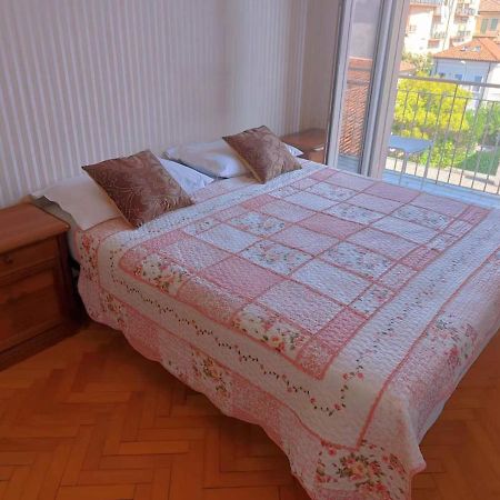 ميستر Cozy Room With Queen Bed 温馨双人大房间 المظهر الخارجي الصورة